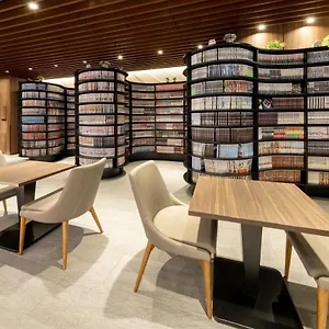 The Hedistar Nijo Comic & Books Hotel Quioto