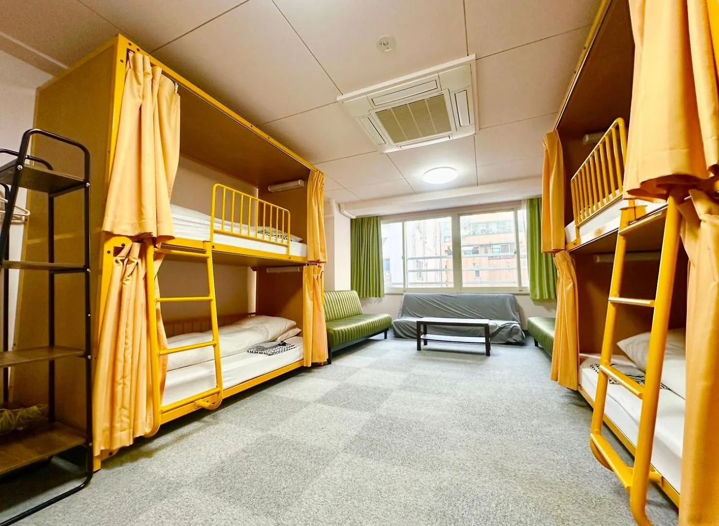 Sakura Hotel Jimbocho Tokyo Ostello