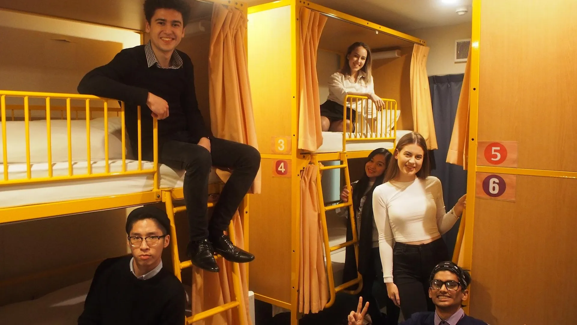 Хостел Sakura Hotel Jimbocho Токио